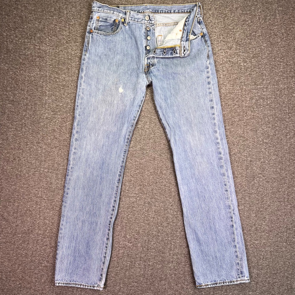 Levis 501 Jeans Mens 35x34 Light Wash Blue‎ Original Classic Straight Button Fly